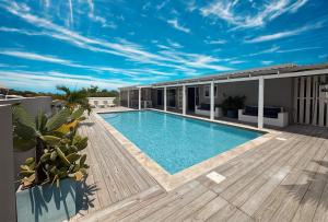 Sundlaugin á Boutique Hotel & apartments JT Curaçao eða í nágrenninu