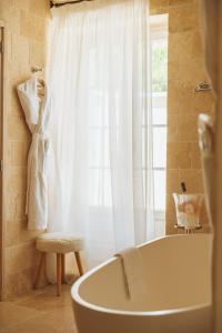 Um banheiro em La Bastide des Salins