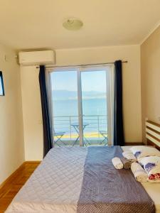 Gallery image of Sunrise Apartments and Studios in Star Dojran