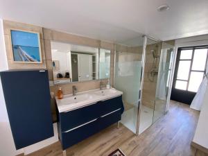Koupelna v ubytování Chambre Hyères près gare et mer