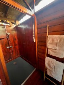 Ένα μπάνιο στο Passion Caraïbes - bungalow climatisé avec jacuzzi privatif +32 φωτογραφίες