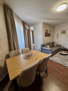 Posezení v ubytování Sunrise apartments Becici