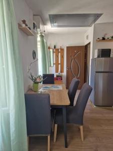 Kuchyň nebo kuchyňský kout v ubytování Apartments Tragurion