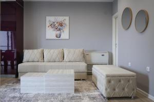 Khu vực ghế ngồi tại Apartmani Lepojevic