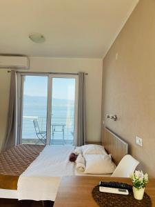Gallery image of Sunrise Apartments and Studios in Star Dojran