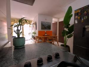 Televisyen dan/atau pusat hiburan di Campo Verde-Apartamento en cali