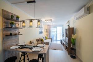 Kuchyň nebo kuchyňský kout v ubytování Aquamarine Apartman