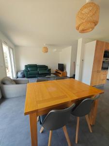 Khu vực ghế ngồi tại Villa proche du centre