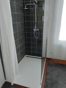 Kúpeľňa v ubytovaní Chez patrice + 3 fotografie