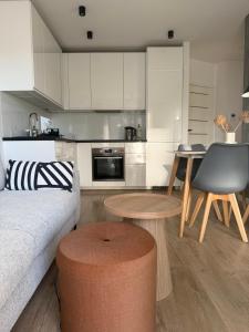 Η κουζίνα ή μικρή κουζίνα στο Apartament Centro z bezpłatnym garażem