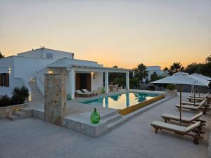 Bazén v ubytování Villa Denu Salento - Intera Dimora con Piscina ad uso esclusivo nebo v jeho okolí