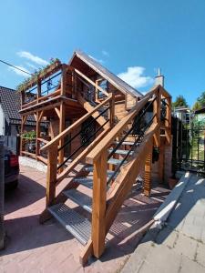 a house being built with the roof up at Baboško in Rimavská Sobota