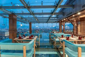 Restoran või mõni muu söögikoht majutusasutuses Aarya Hotel and Spa