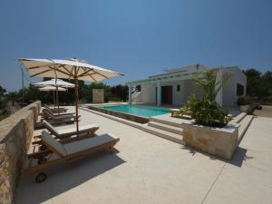 Bazén v ubytování Villa Denu Salento - Intera Dimora con Piscina ad uso esclusivo nebo v jeho okolí