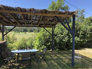 Κήπος έξω από το Gîte de charme en Périgord +3 φωτογραφίες