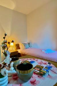 Postel nebo postele na pokoji v ubytování Luxury Hotel Dubrava Budva
