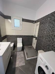 Ένα μπάνιο στο Vila LALA