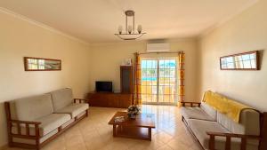 Χώρος καθιστικού στο Casa Laranjal