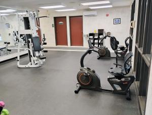 Fitness centrum a/nebo fitness zařízení v ubytování Shilo Inn Klamath Falls + 15 fotografií