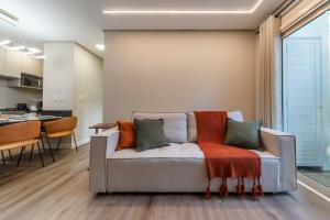 Kuchyň nebo kuchyňský kout v ubytování Apê novo a 1 min da Rua Coberta perfeito