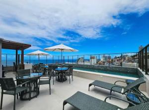 Bazén v ubytování Lindo apartamento em Ondina - Salvador nebo v jeho okolí