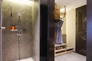 Arthur Hotel Baiyun Guangzhou的一间浴室