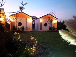 FIELD GOOD Resort at Chiang Rai外面的花园