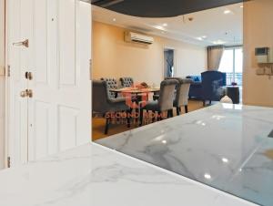 Posezení v ubytování Luxury 3BR MOI Apt with Pool Wi-Fi Netflix by 2ndHome