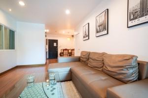 Prostor za sedenje u objektu 芭东 19243 两卧泳池公寓 近Bangla 班赞夜市 江西冷购物商场