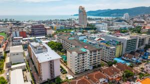 Pogled na destinaciju Patong Beach ili pogled na grad iz apartmana