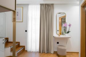 Fotografie z fotogalerie ubytování Aeolian Spirit Suites v Aténách