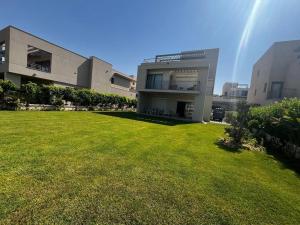 Zahrada ubytování Marassi Villa Celia Sea view 6 bedrooms with Nanny Families only + 3 fotografie
