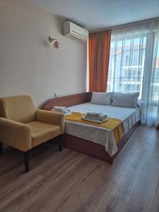 Postel nebo postele na pokoji v ubytování Dani beach Sozopol