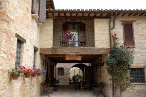 The facade or entrance of Agriturismo Il Borghetto