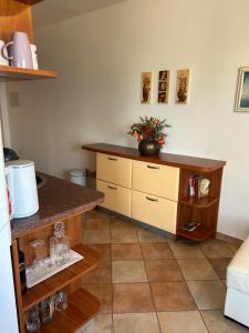 Kuchyň nebo kuchyňský kout v ubytování Beachfront Family Escape, Ciovo