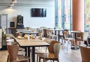 Restaurace v ubytování B&B HOTEL Argenteuil