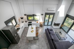 Χώρος καθιστικού στο Green Hill Lefkada Maisonette