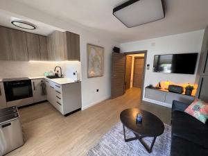 Kuchyňa alebo kuchynka v ubytovaní Apartments Jakobi by El-Pi Tours