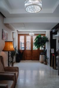 Posezení v ubytování Sota Metekhi Hotel Tbilisi