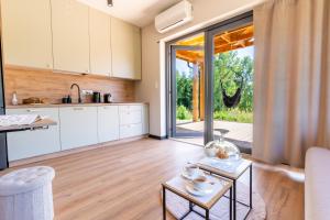 Gallery image of Zielona Żaba in Derc