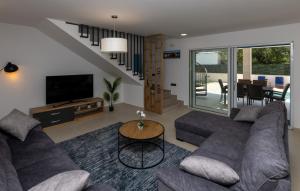 Χώρος καθιστικού στο Villa Olea by Villas Guide