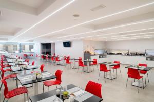 Reštaurácia alebo iné gastronomické zariadenie v ubytovaní Eurostars Central