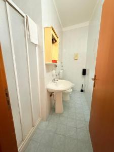 Vannituba majutusasutuses Hotel Archimede Ortigia +37 fotot