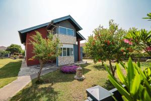 Ogród w obiekcie Villa Chervil ZadarVillas
