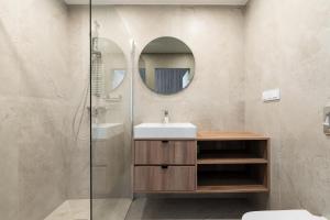 Bilik mandi di Shellter City Apartments +31 gambar