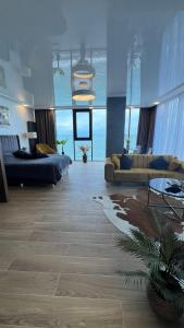 Photo de la galerie de l'établissement Апартаменты с шикарным видом на море, à Batoumi