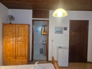 Gallery image of Zeus room 3 beds in Panayia