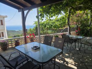 Gallery image of Zeus room 3 beds in Panayia +4 photos