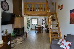 Μια τηλεόραση ή/και κέντρο ψυχαγωγίας στο Il casale del Nonno Armando