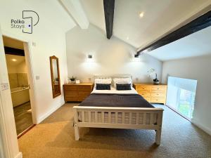 Gallery image of No 2 PolkaStays Ivy Farm Rosewood Cottage in Plumpton